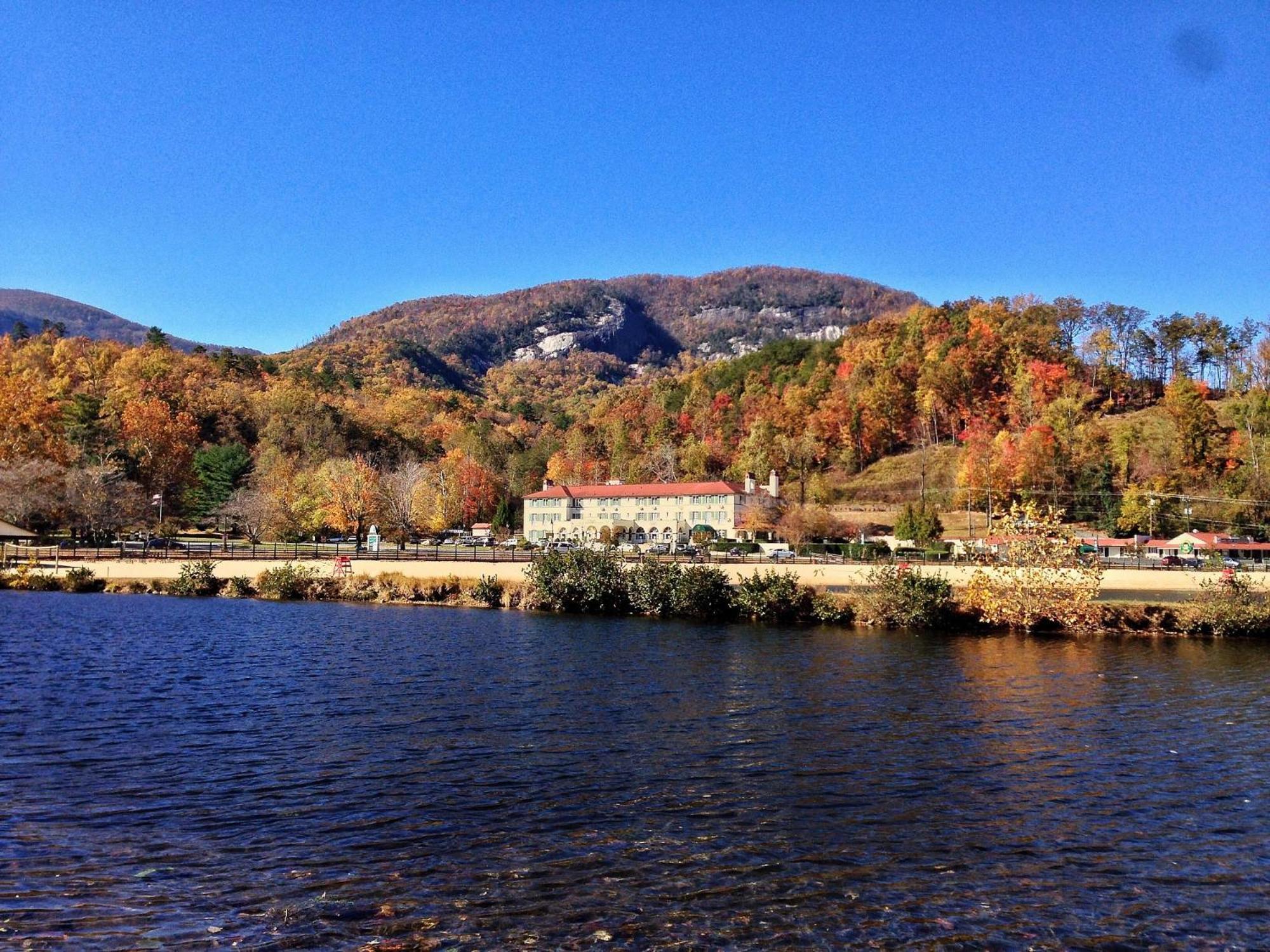 Lake Lure Inn And Spa エクステリア 写真