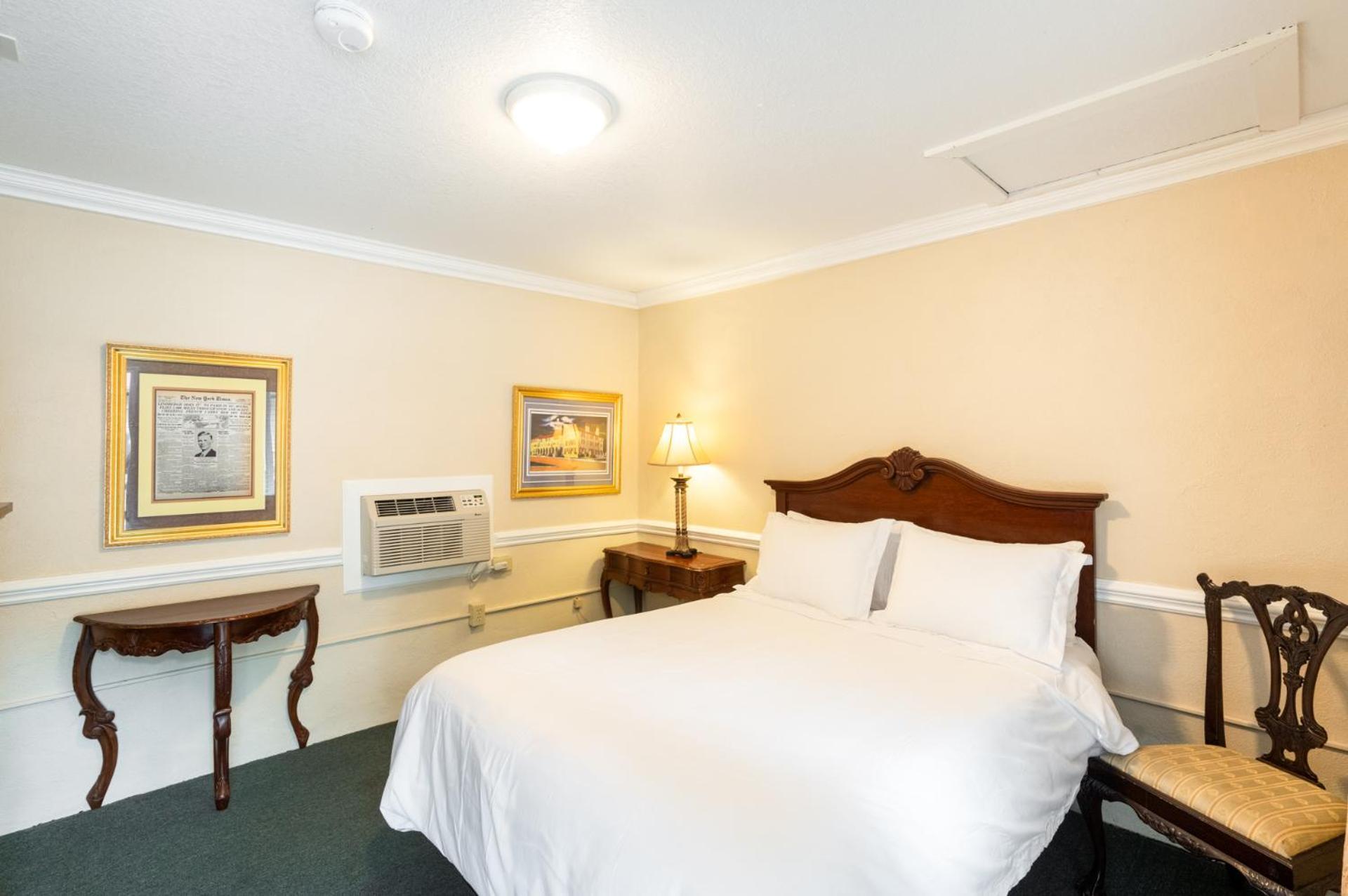 Lake Lure Inn And Spa エクステリア 写真