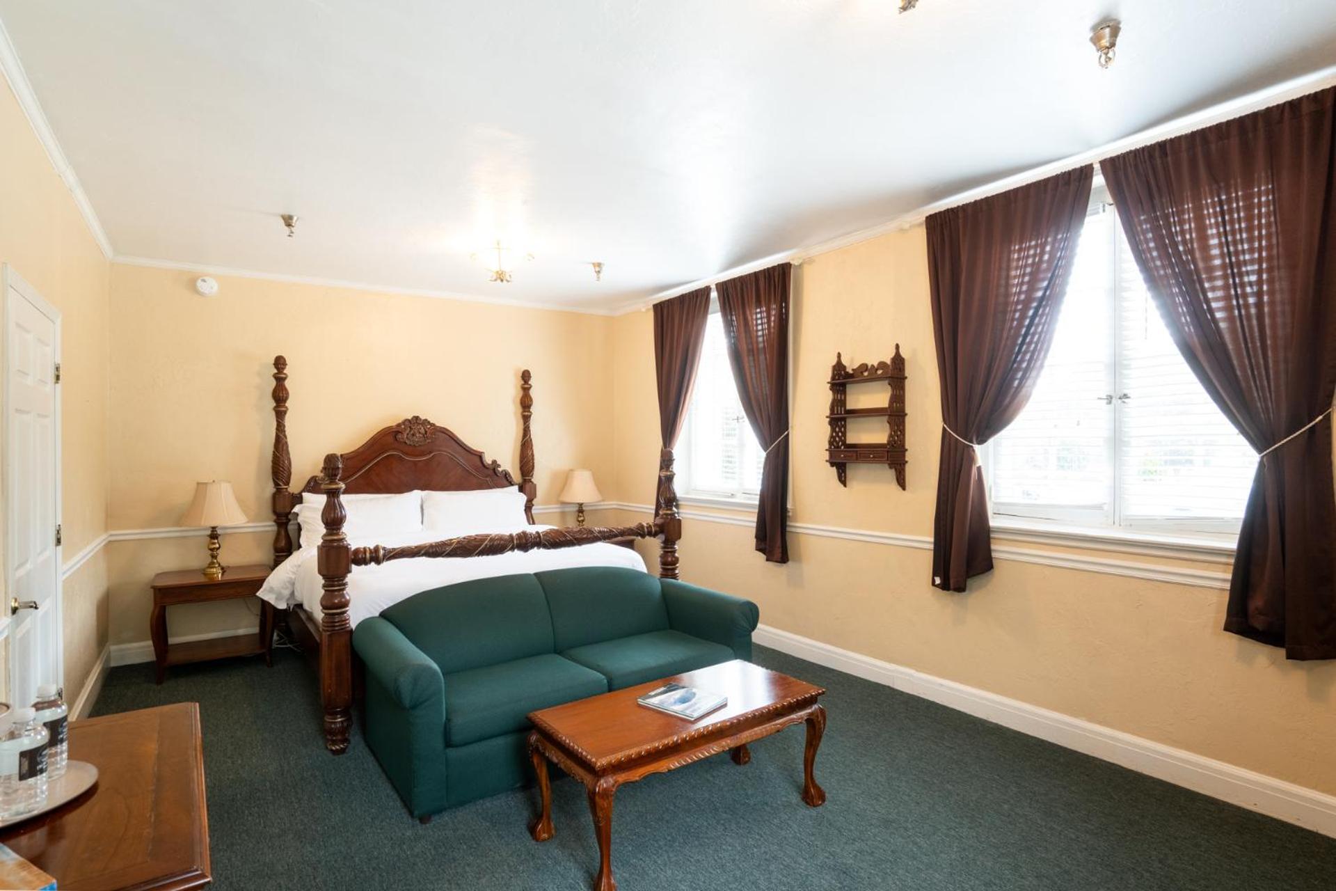 Lake Lure Inn And Spa エクステリア 写真
