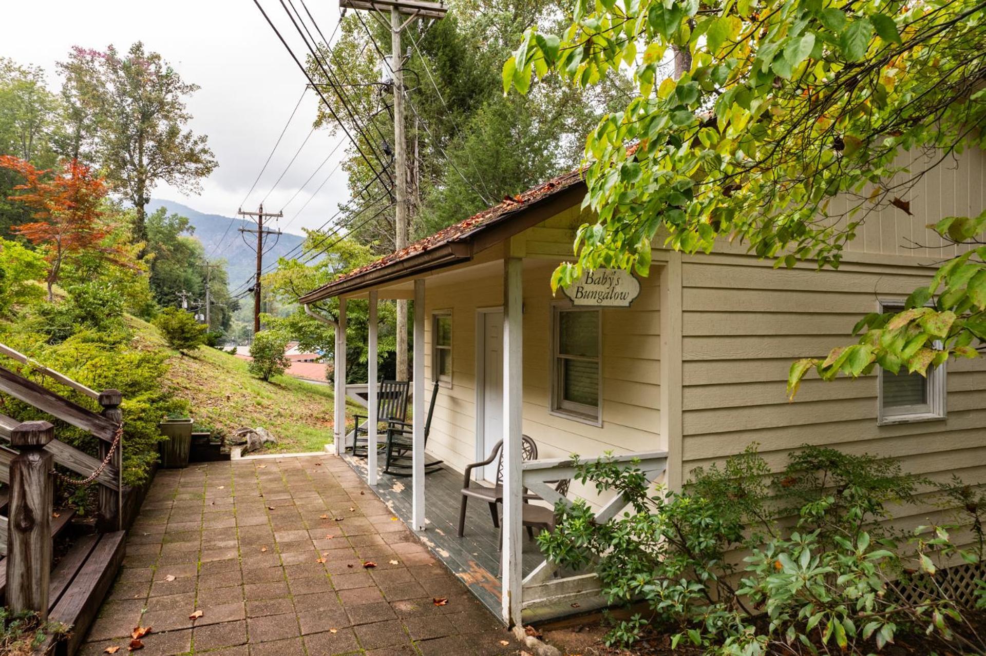 Lake Lure Inn And Spa エクステリア 写真