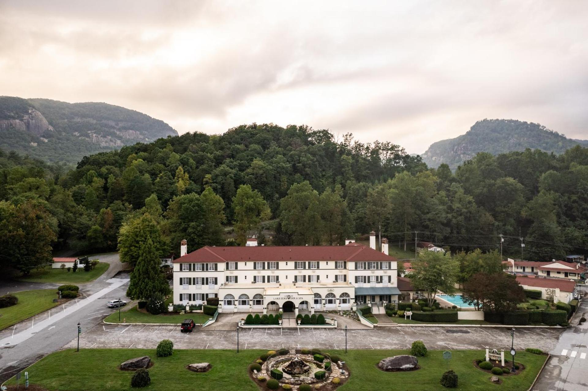 Lake Lure Inn And Spa エクステリア 写真