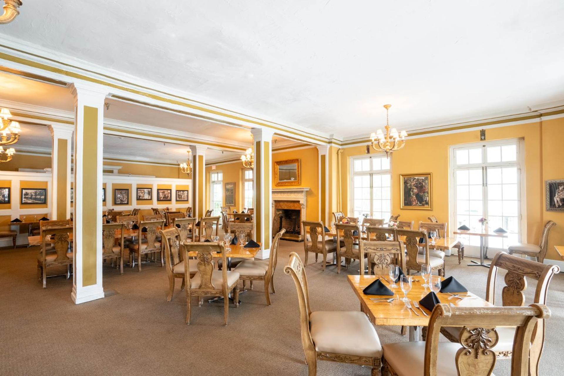 Lake Lure Inn And Spa エクステリア 写真
