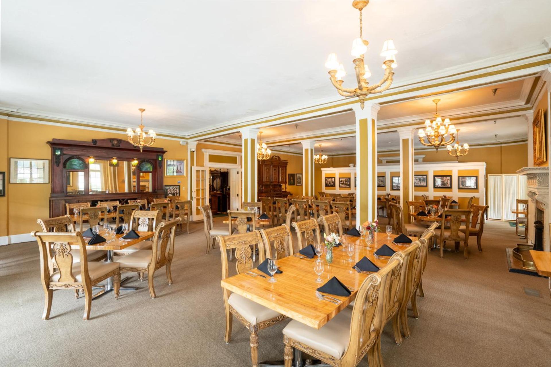 Lake Lure Inn And Spa エクステリア 写真