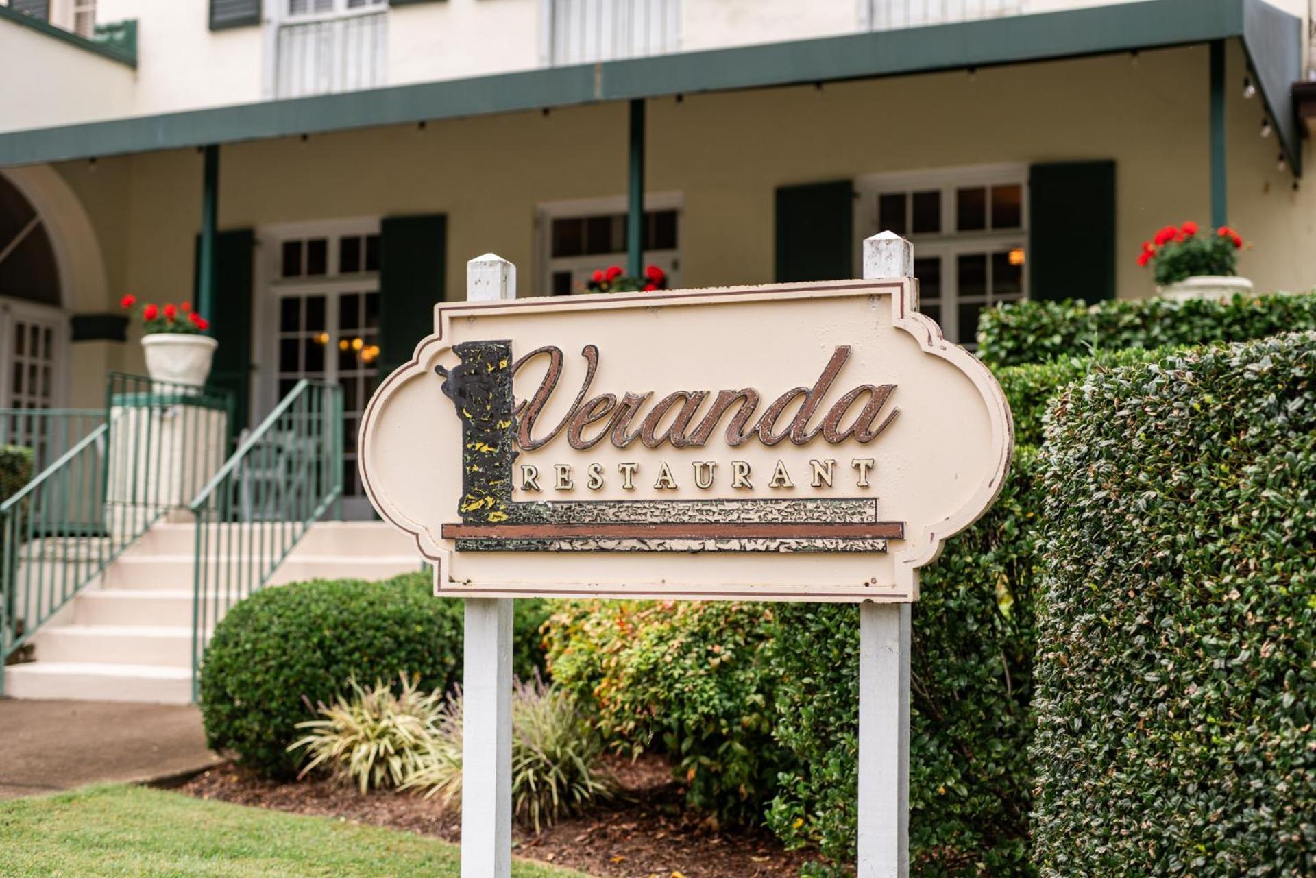 Lake Lure Inn And Spa エクステリア 写真