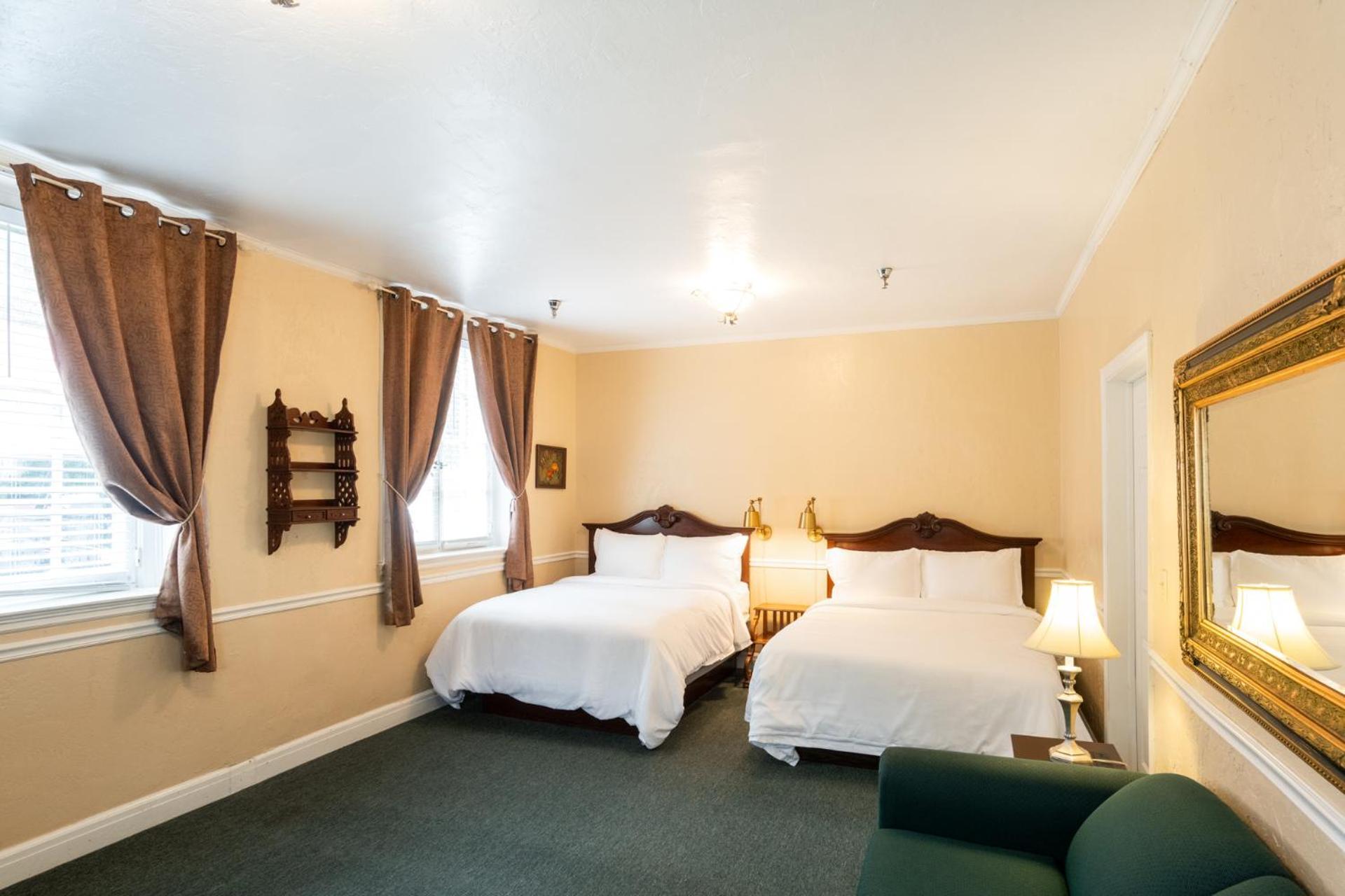 Lake Lure Inn And Spa エクステリア 写真